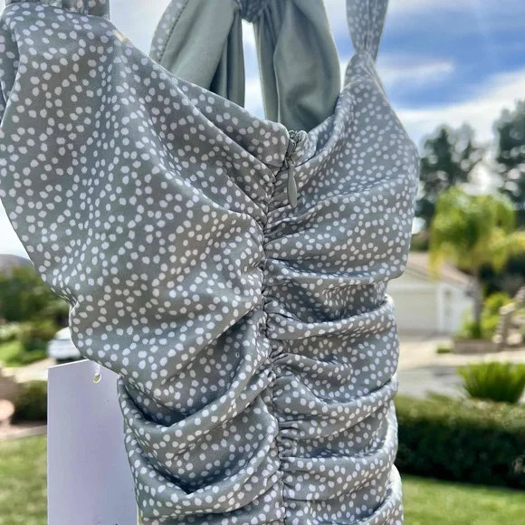 Lovers And Friends Maysen Dress Sage One Shoulder Cutout Mini Size XS fits S NWT - Picture 5 of 7